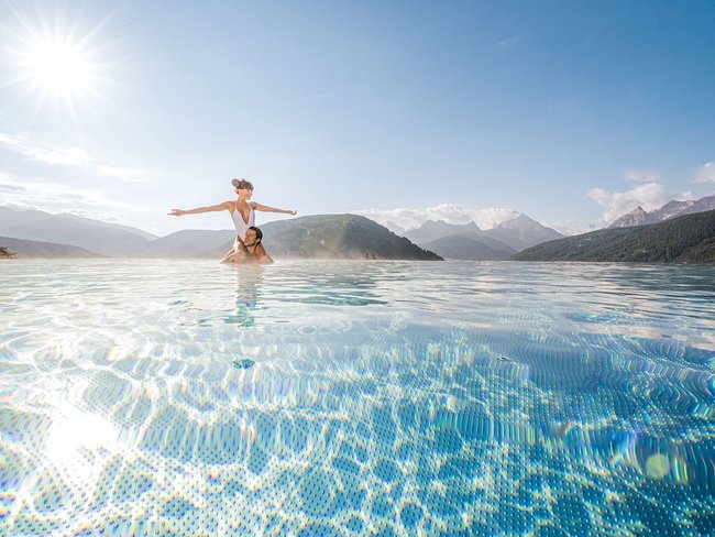 Your hotel in Val Pusteria/Pustertal with pool oasis