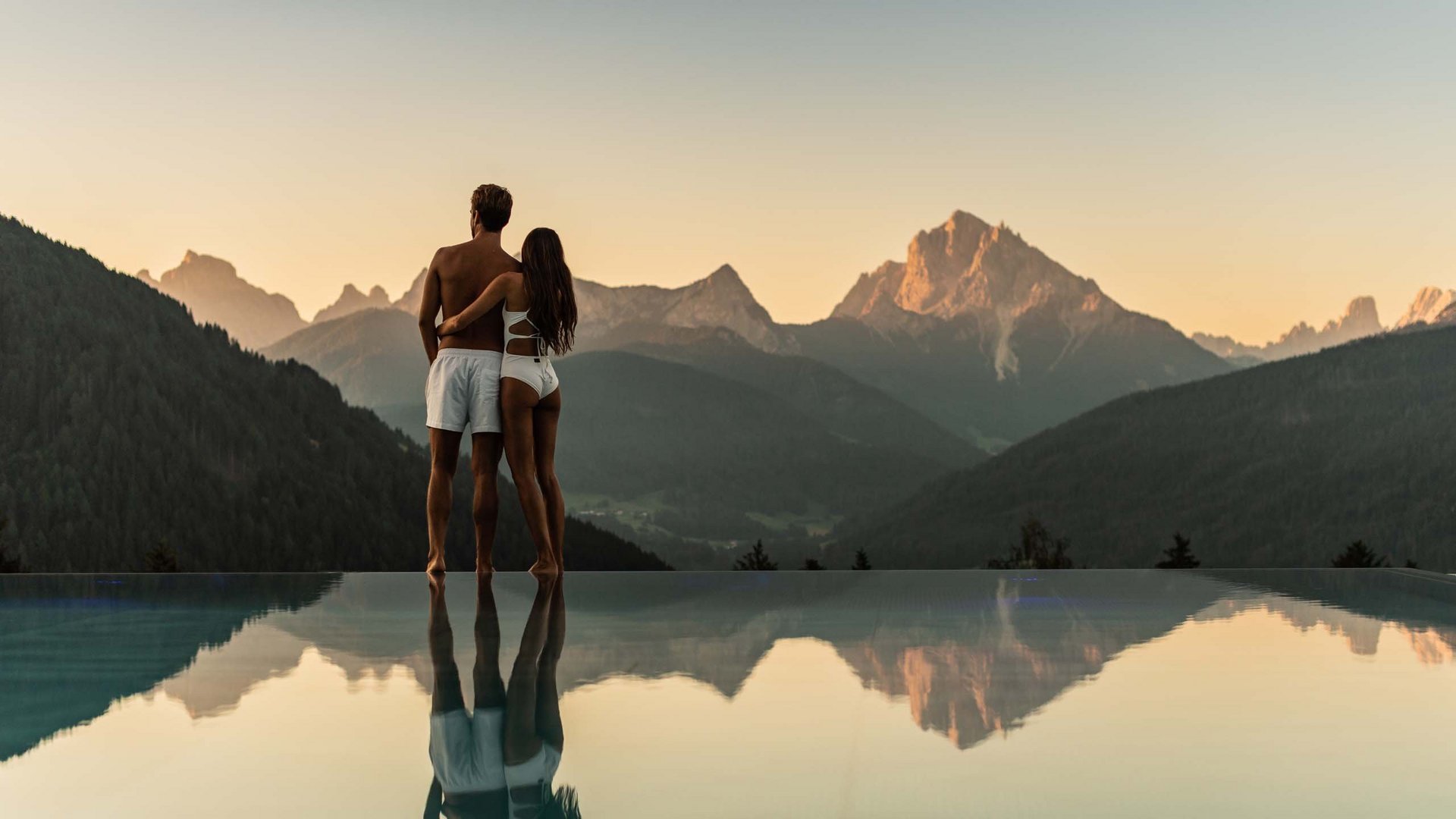 Alpen Tesitin: Ihr Hotel mit Whirlpool im Zimmer in Südtirol