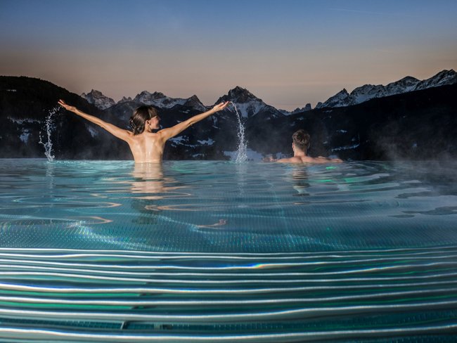 Your hotel in Val Pusteria/Pustertal with pool oasis