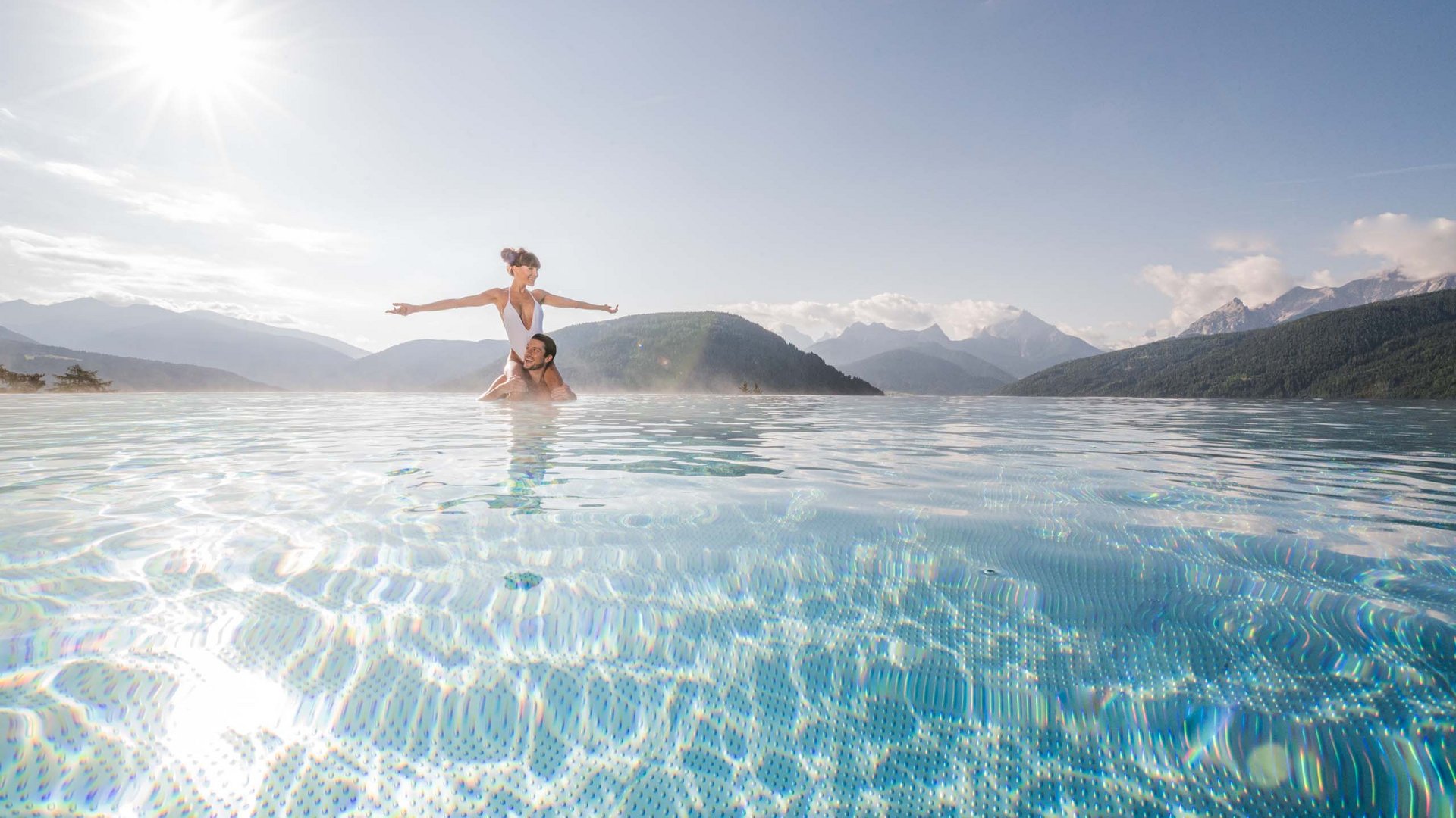 Ihr Hotel im Pustertal mit Pool-Oase