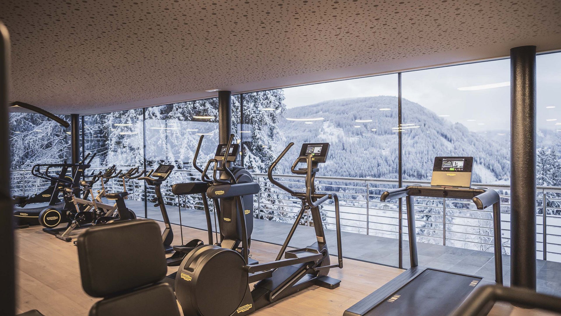 Your 5-star wellness hotel with gym