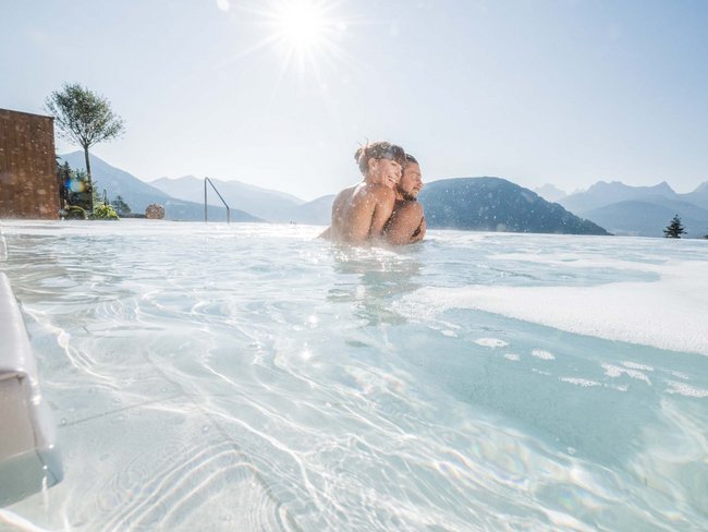 Il vostro hotel in Val Pusteria con piscina: la vostra oasi